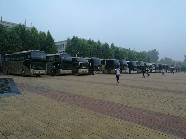 鄭州大巴車租賃:醉漢大巴吸煙被阻止,毆打大巴司機釀事故http://www.shcsfkyy.com/ 鄭州大巴車租賃:醉漢大巴吸煙被阻止,毆打大巴司機釀事故http://www.shcsfkyy.com/